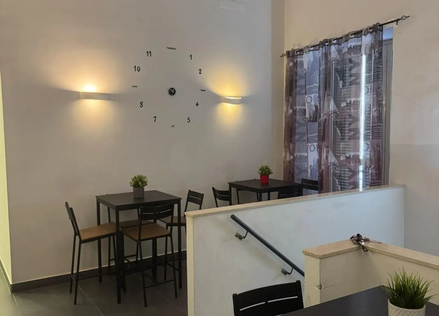 International Hotels Napoli 0*,  Italia