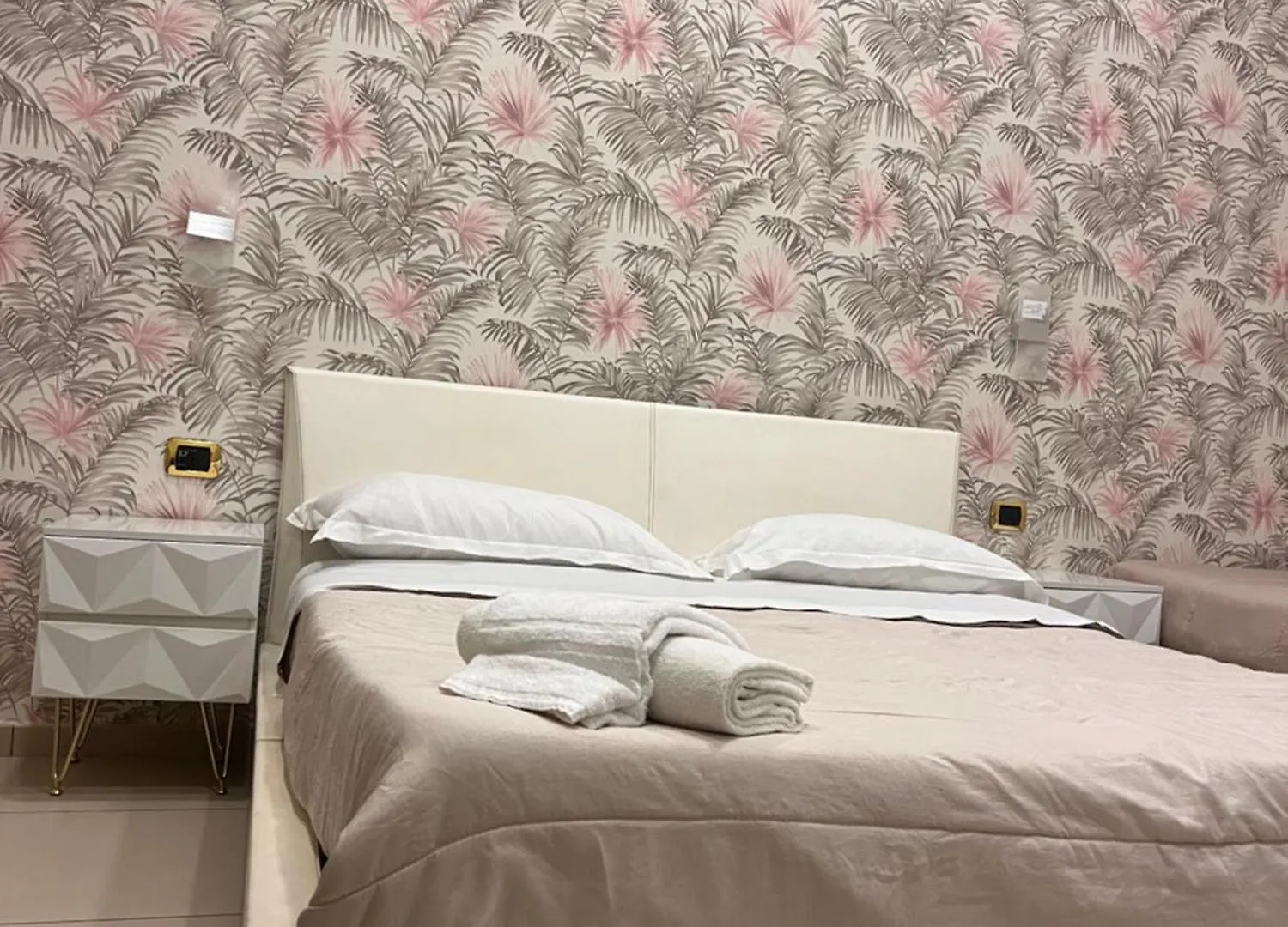 住宿加早餐酒店 International Hotels 那不勒斯